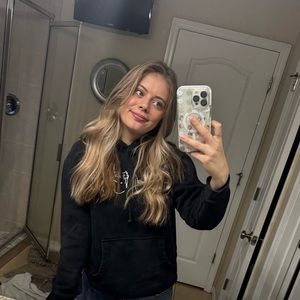 Meet your Posher, Brooke